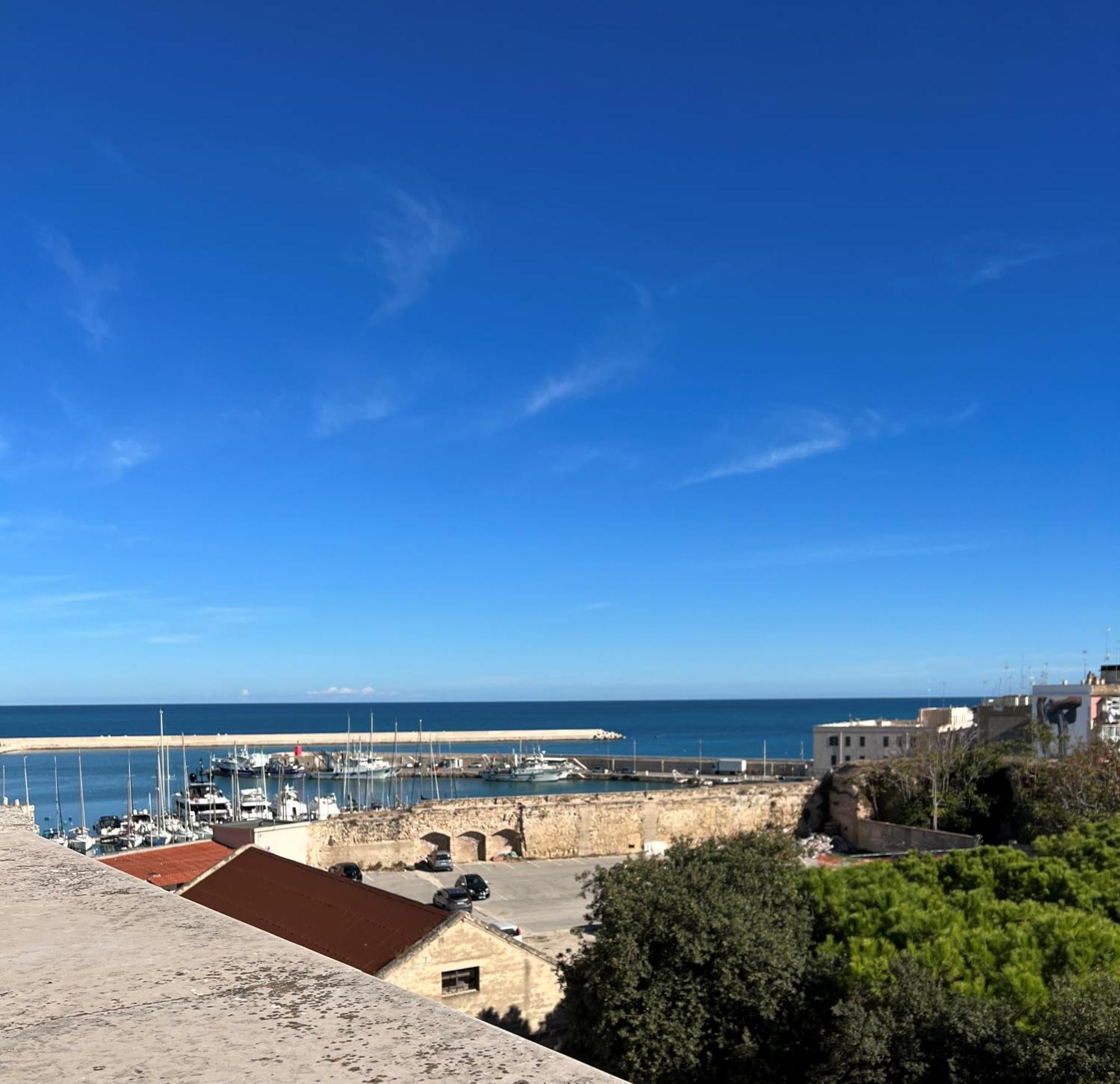 Intra Moenia Bed & Breakfast Bisceglie Ngoại thất bức ảnh