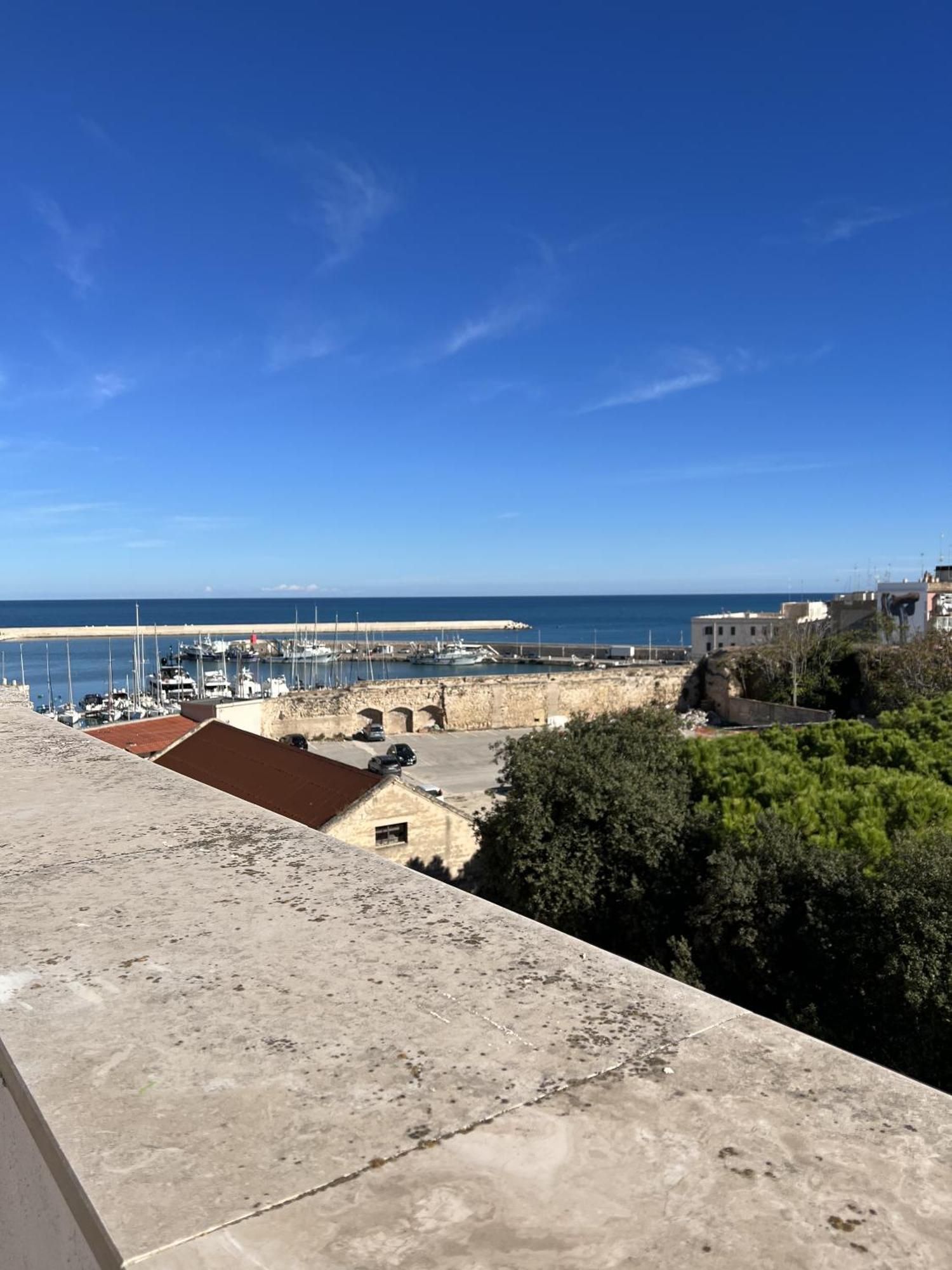 Intra Moenia Bed & Breakfast Bisceglie Ngoại thất bức ảnh
